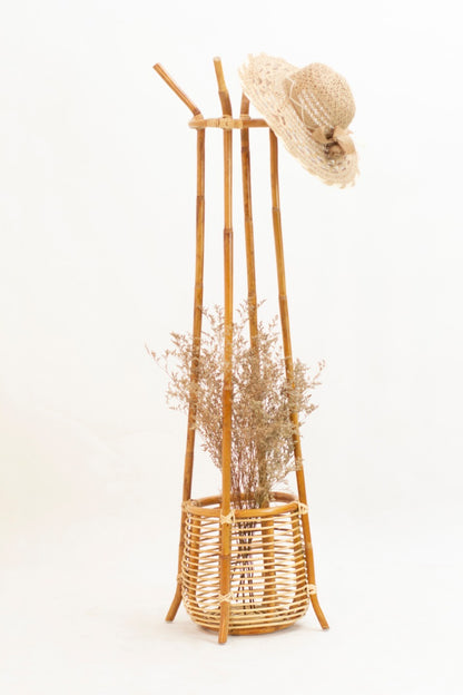 Flores Hat decorative stand by BaliSouk – boho decor made in Bali