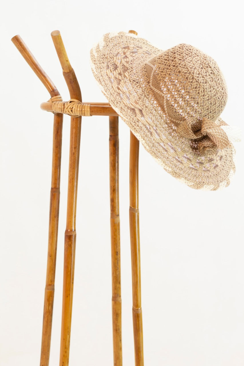 Rattan decorative stand Flores Hat – boho decor, handwoven and handmade in Bali