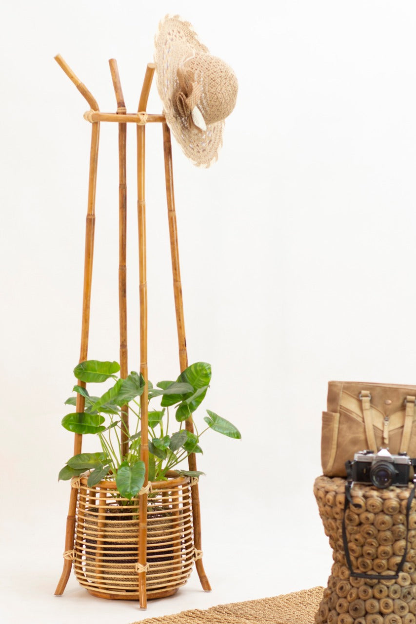 Rattan decorative stand Flores Hat – handmade in Bali, boho style