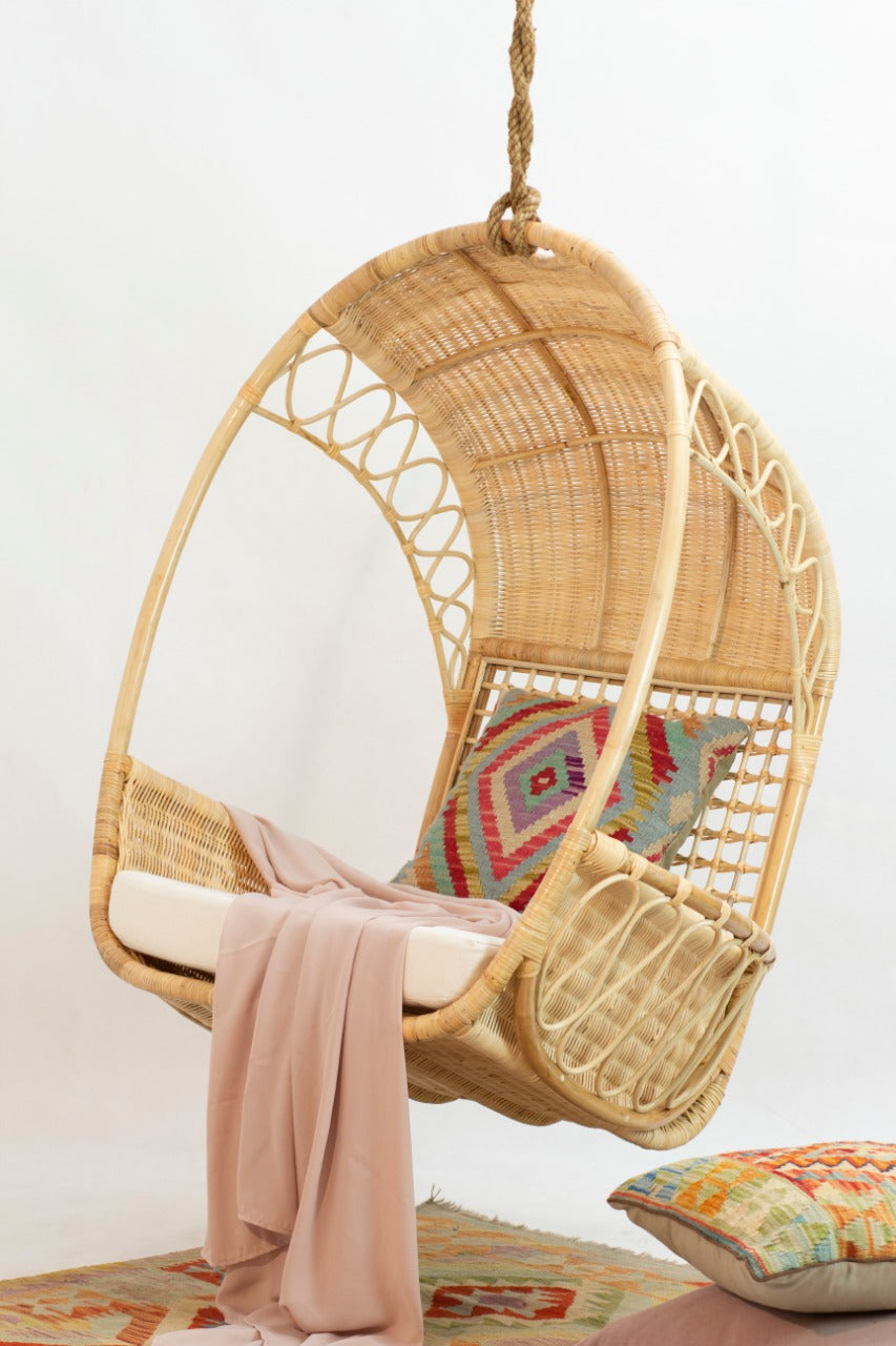 The Valbor chair – natural materials, boho furniture handmade in Bali