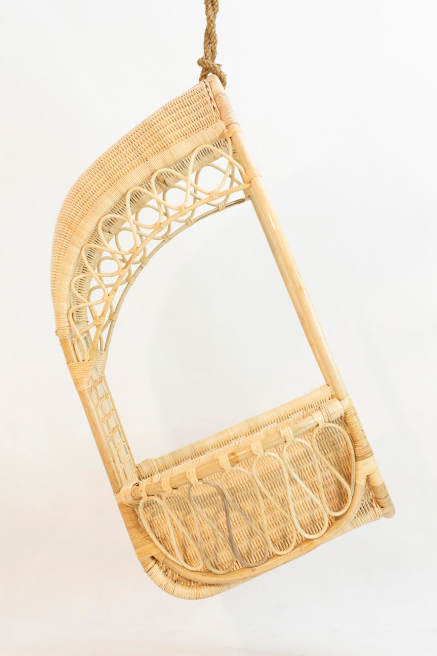 Valbor chair in natural materials – boho furniture by BaliSouk