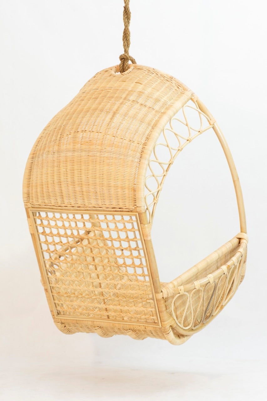 Valbor chair, boho furniture handmade by Balinese artisans