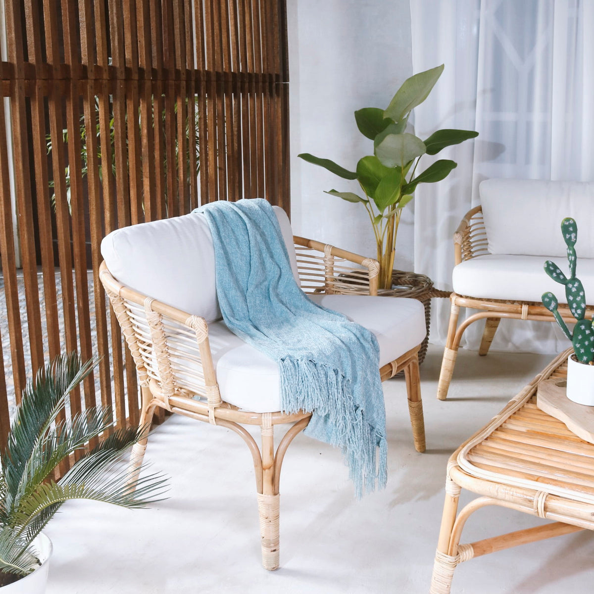 The Camilla lounge chair – natural materials, boho furniture handmade in Bali