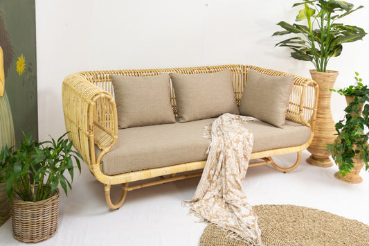 Boho rattan 3-seater sofa Minneapolis Sofa with cushion seat and pillows, crafted by hand in Bali