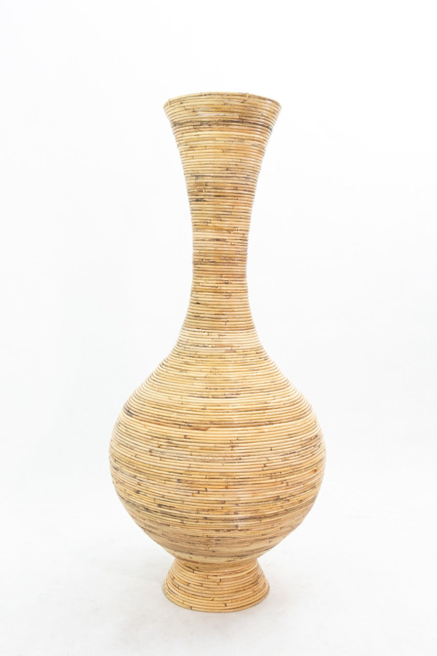 Handmade rattan vase – the Dinar, boho decor made in Bali