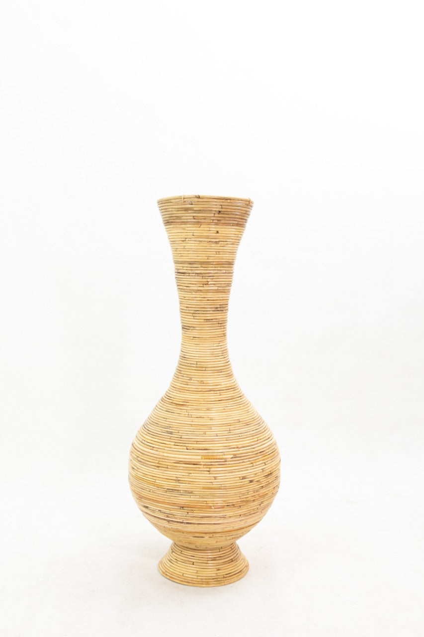Dinar vase in natural materials – handmade boho decor from Bali