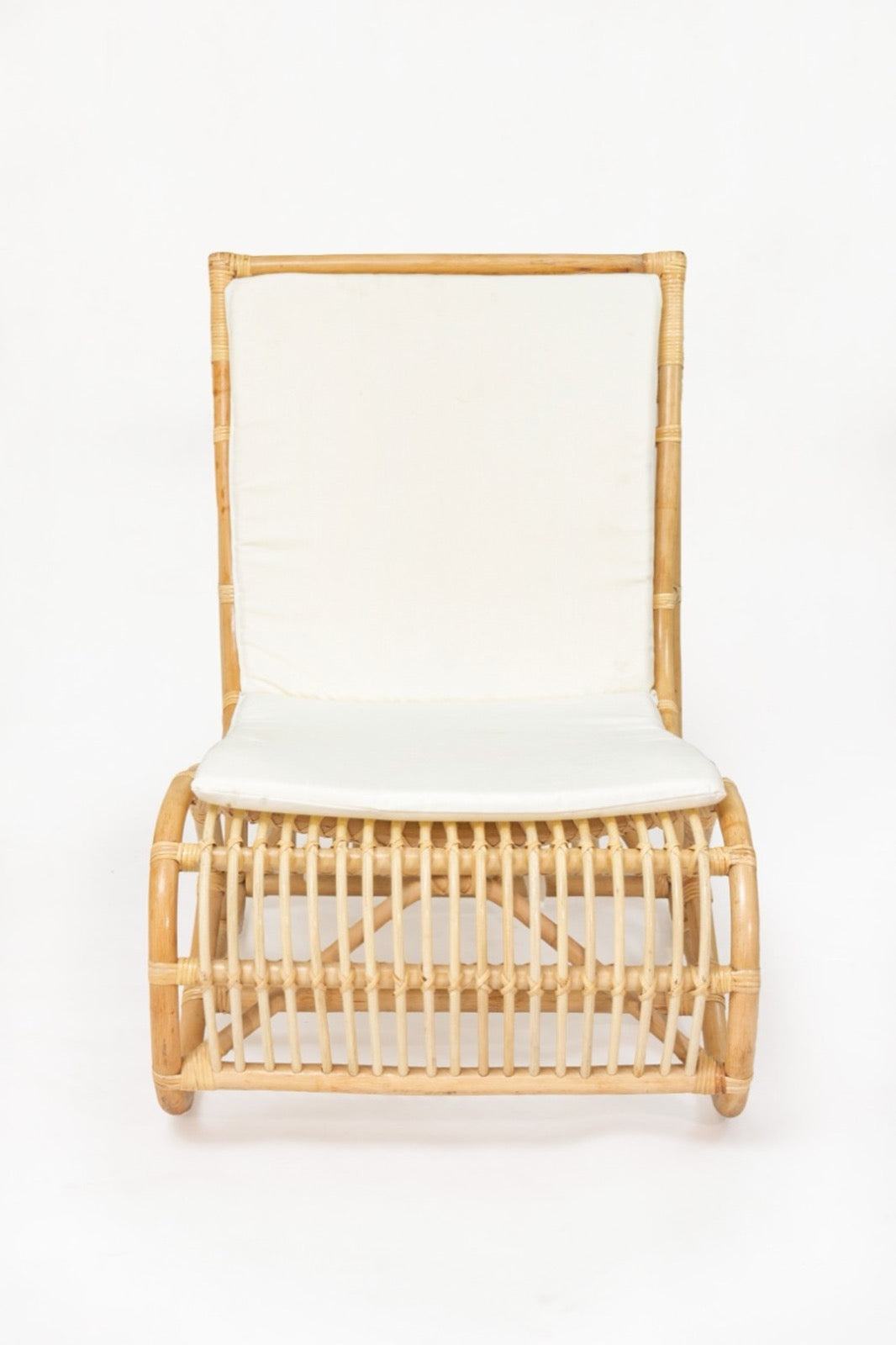 Rattan sun lounger Carl Oskar – handmade in Bali, boho style