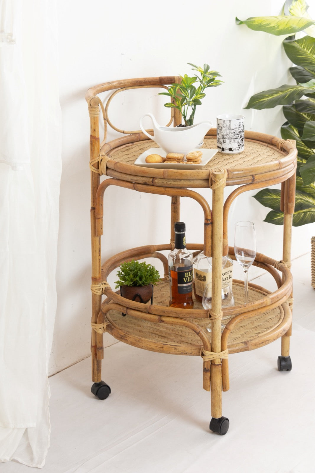 Rattan trolley Greta – boho furniture, handwoven and handmade in Bali