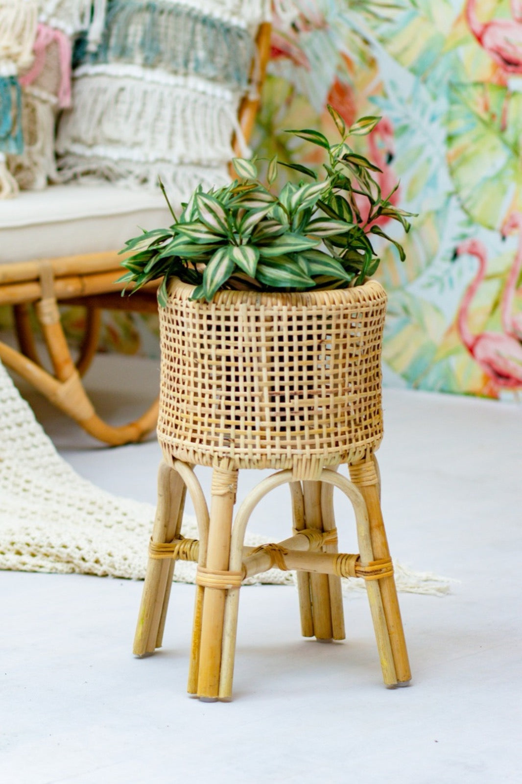 Doro Flower Stand