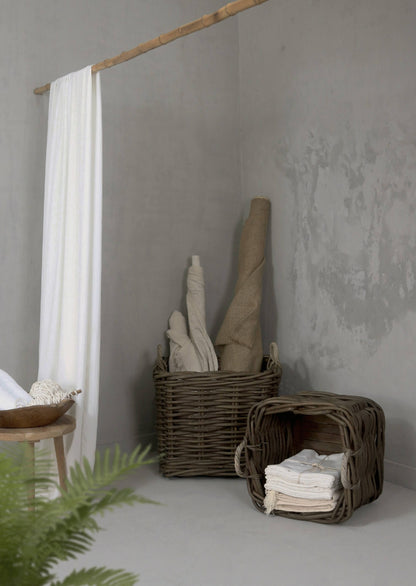 Bali Furniture – Saint Tropez Square Set Of Two With Wheels
