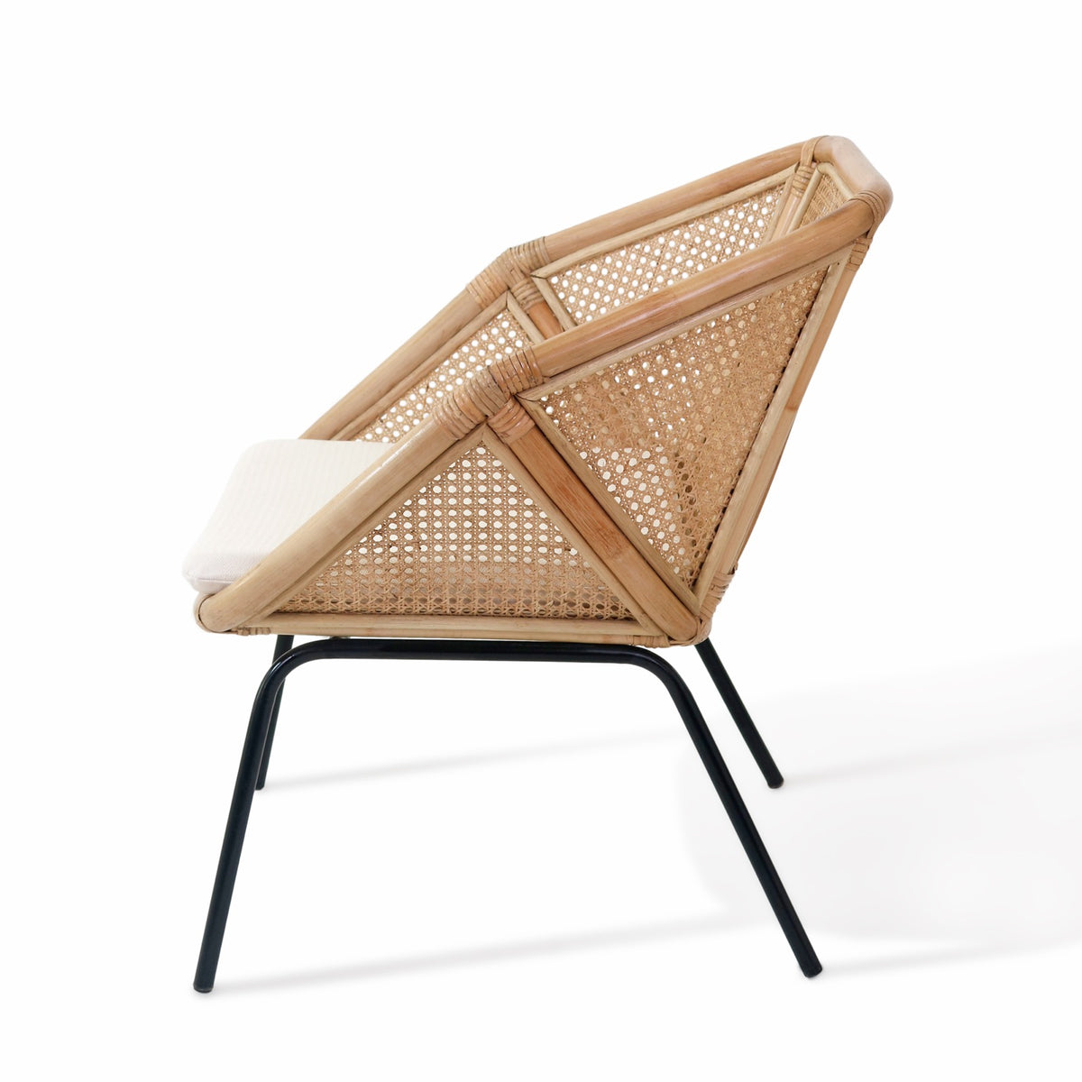Manado – natural materials chair, boho furniture from Bali