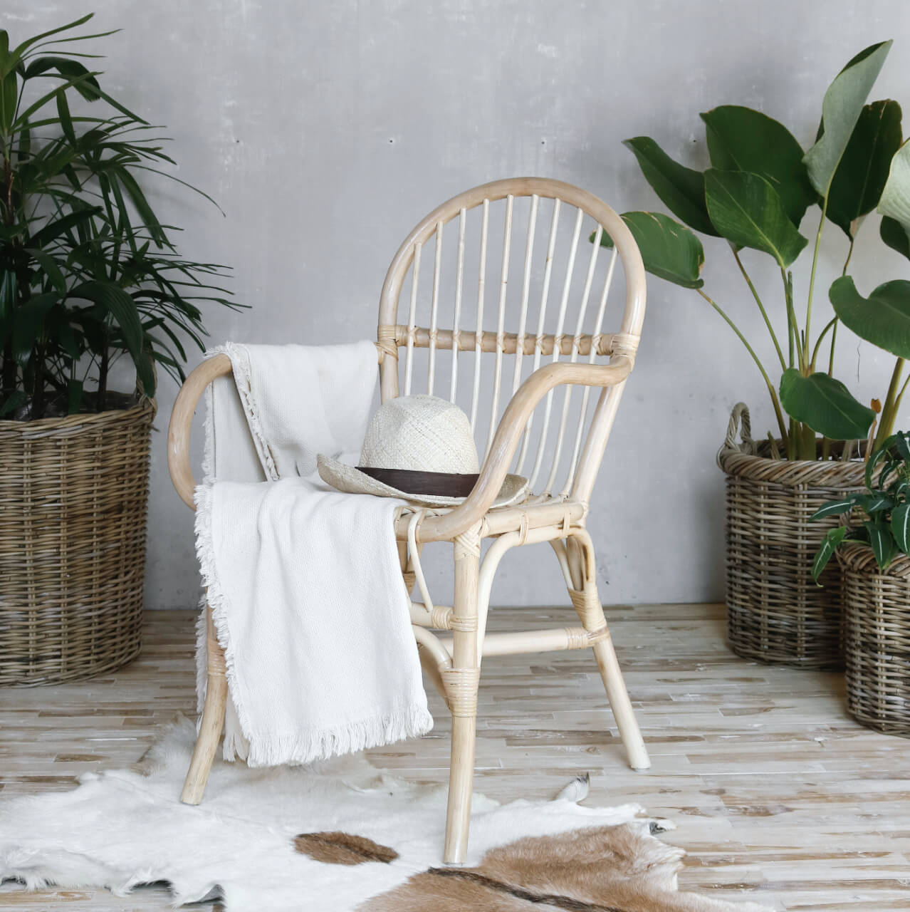 Bali Furniture – Lignano Dining Chair Without Cushion – The Lignano Dining Chair Without Cushion