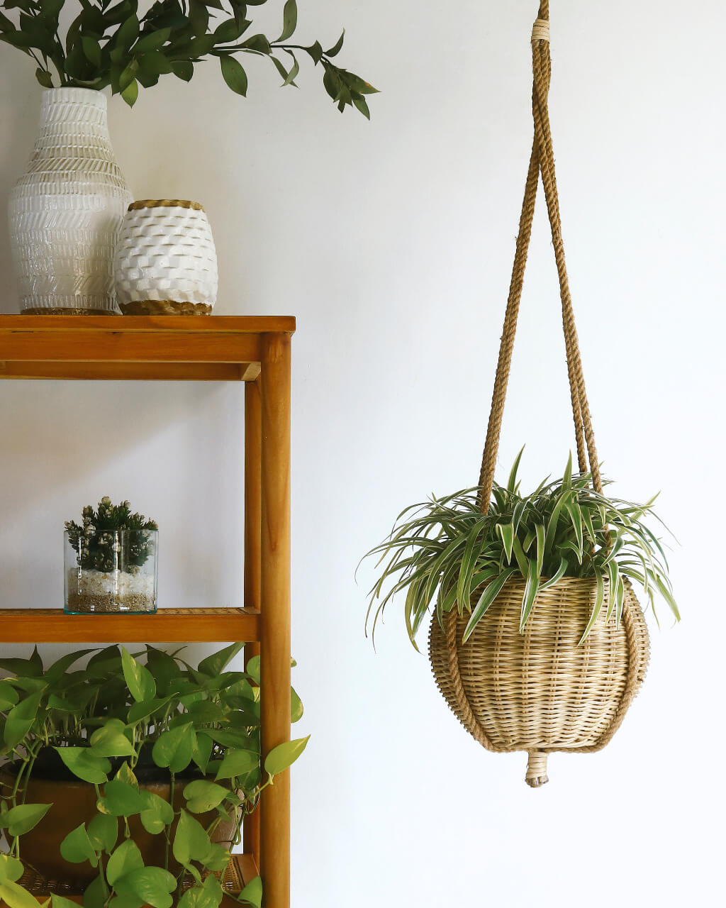 Olga Hanging Basket With Rope