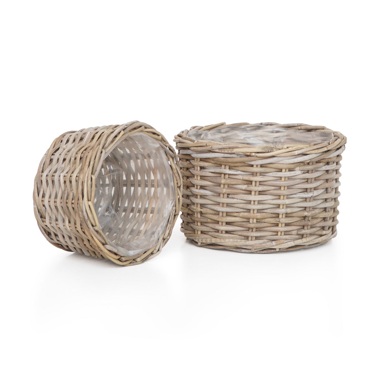 Linda Round Basket Set Of Two With Plastic