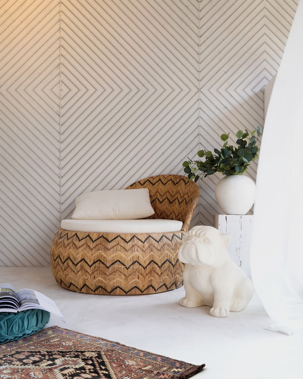 Seroja lounge chair in natural materials – handmade boho furniture from Bali