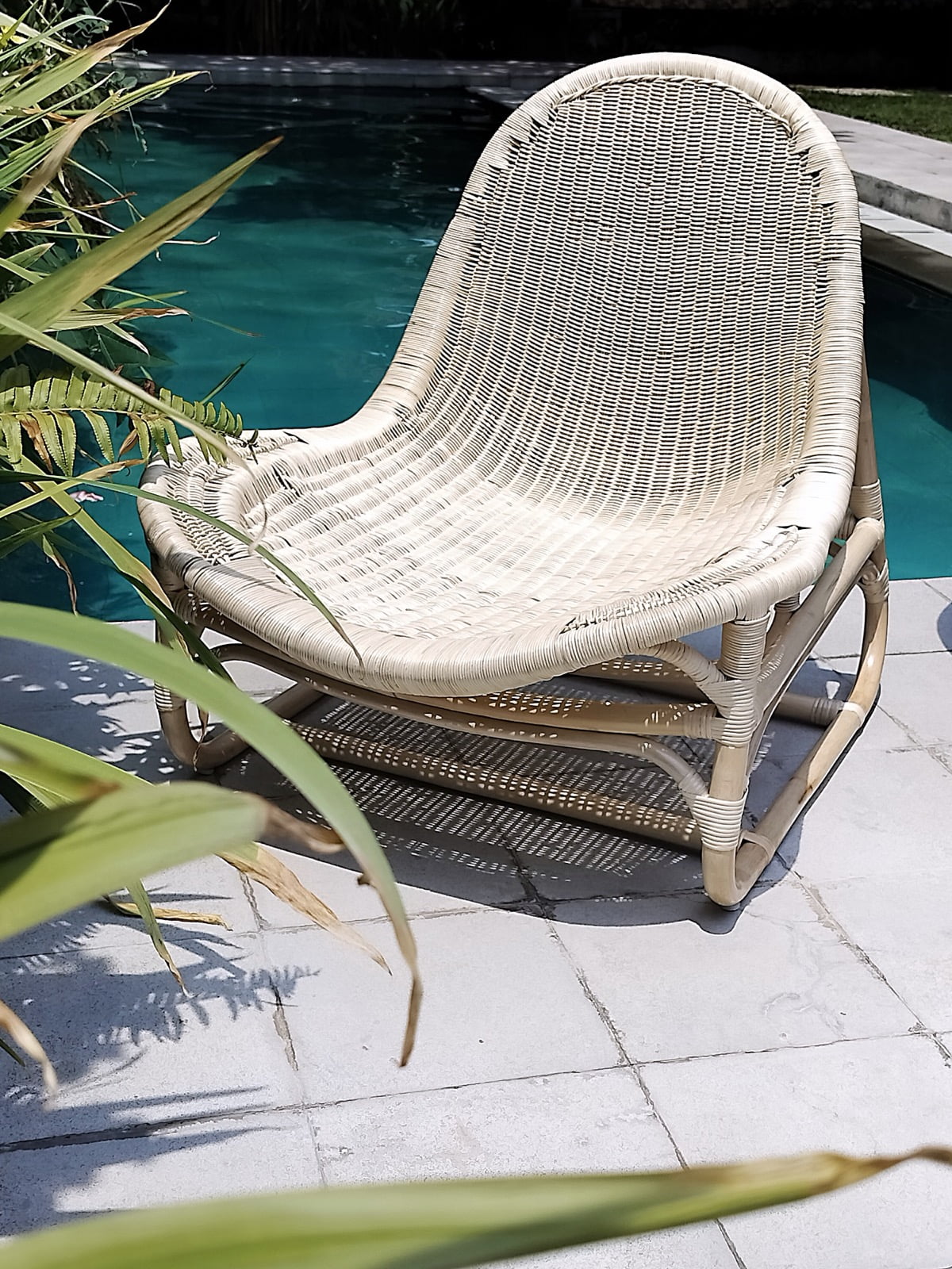Belladonna Lounge Chair Without Cushion