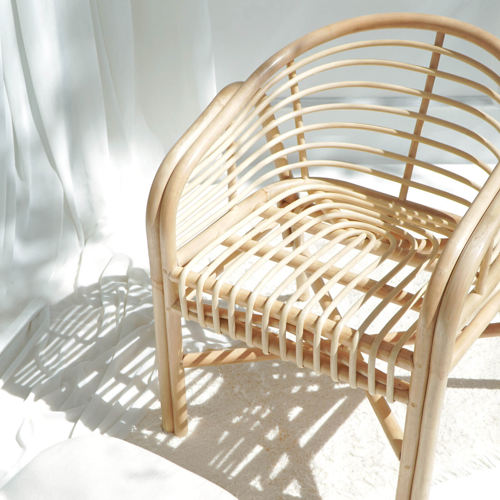 Bali Furniture – Makenzie Armchair With White Seat Cushion