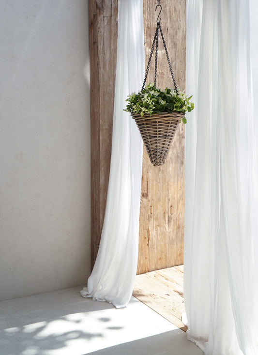 Olivia Hanging Basket With Plastic