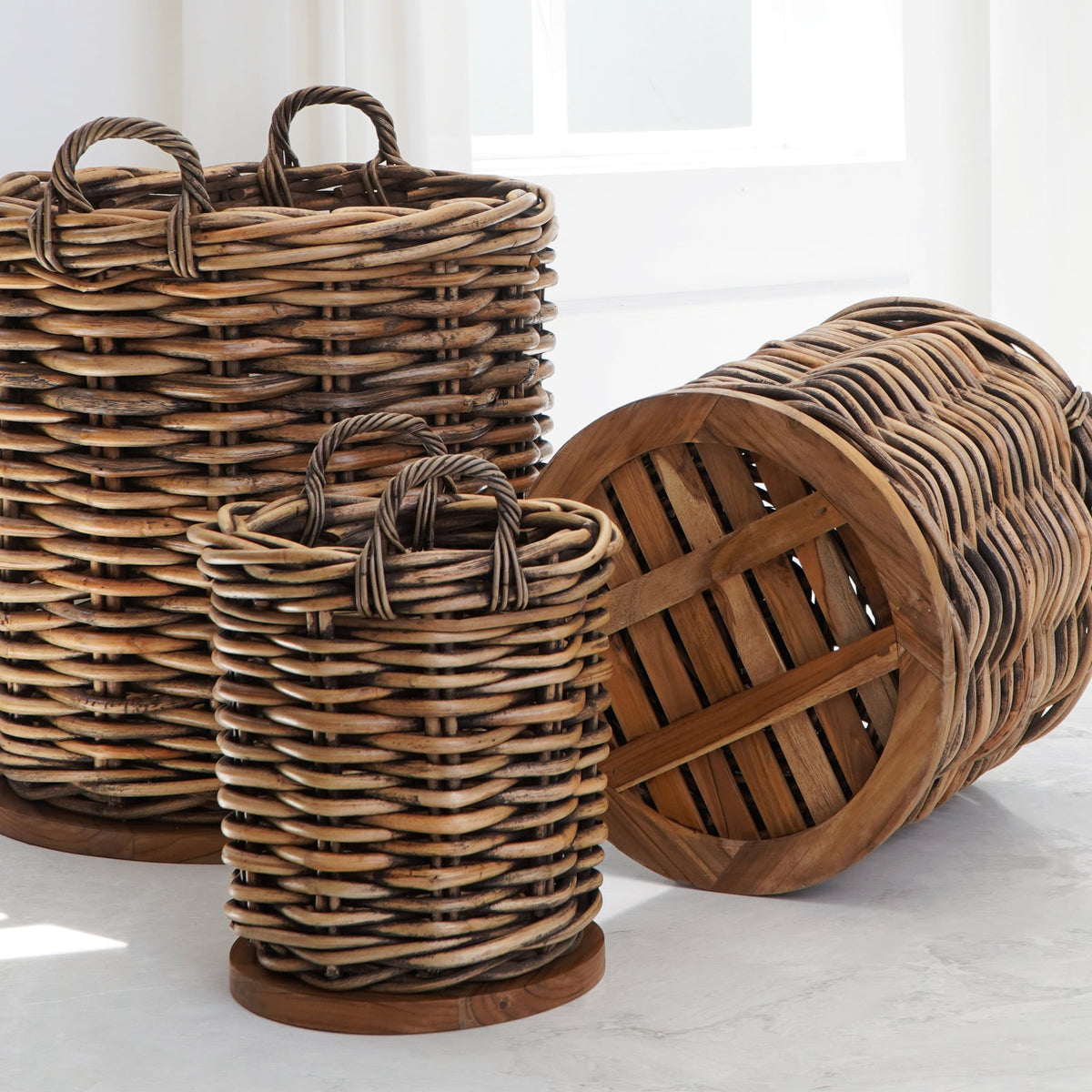 The Saint Tropez basket – natural materials, boho decor handmade in Bali