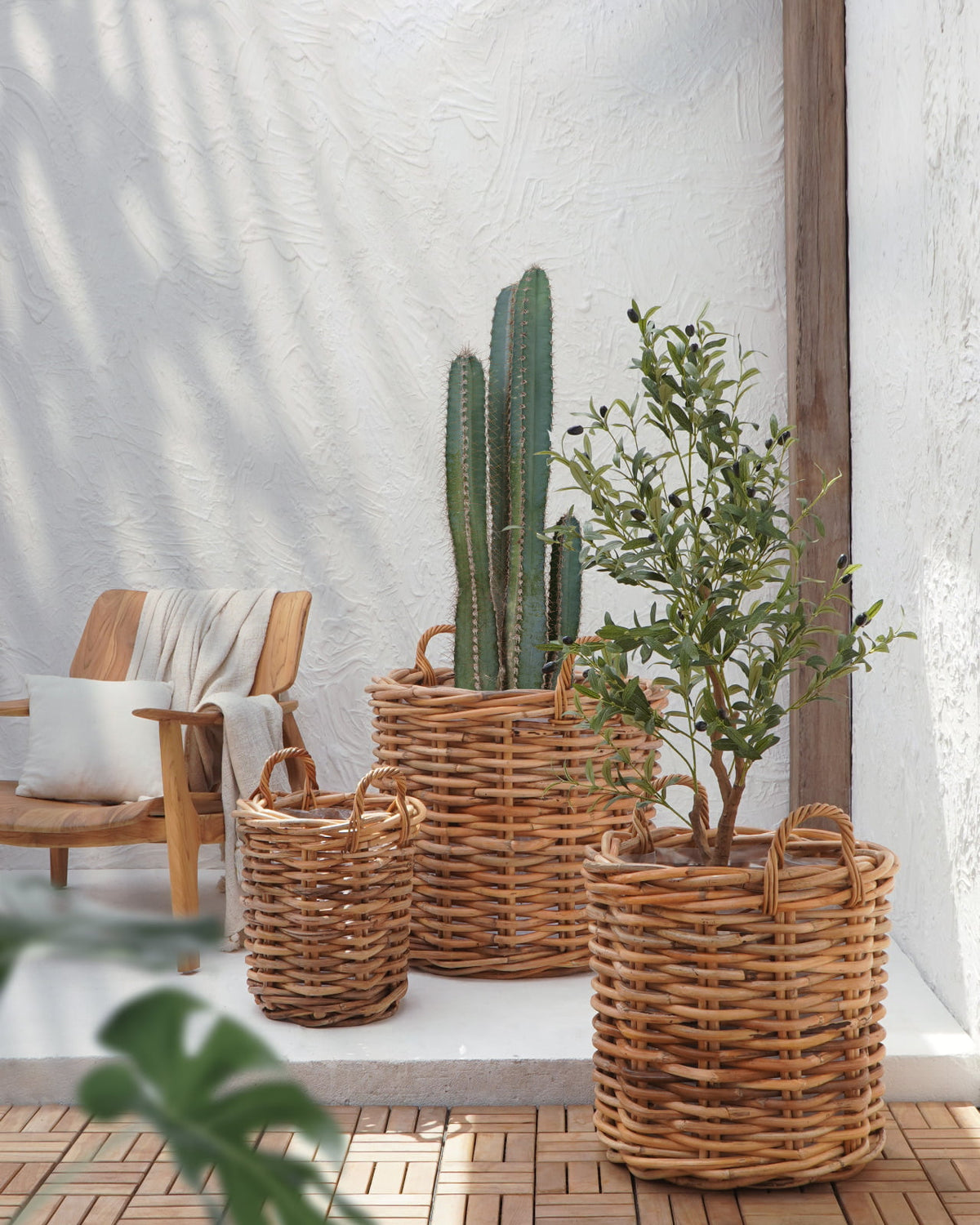 Saint Tropez Round Basket Set Of Three With Plastic