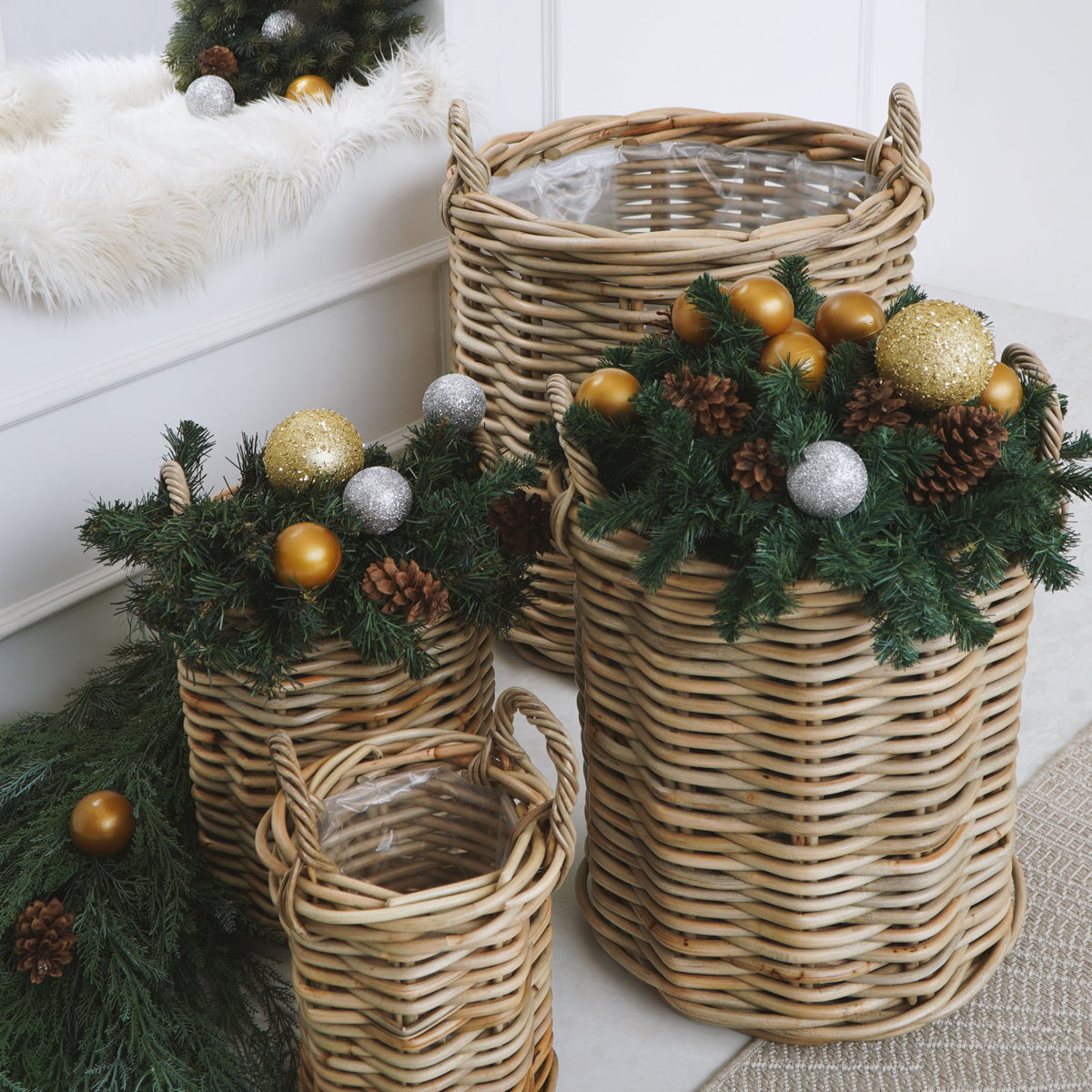 Saint Tropez Round Basket With Handle Set Of Four With Plastic