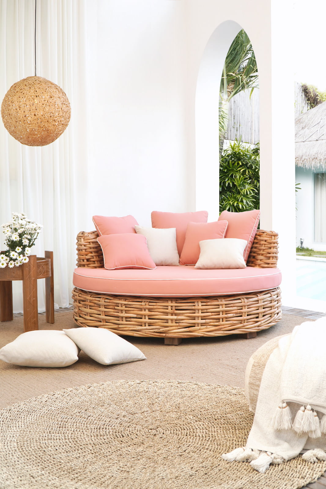 Stuttgart Daybed Including Cushion And Five Pillows