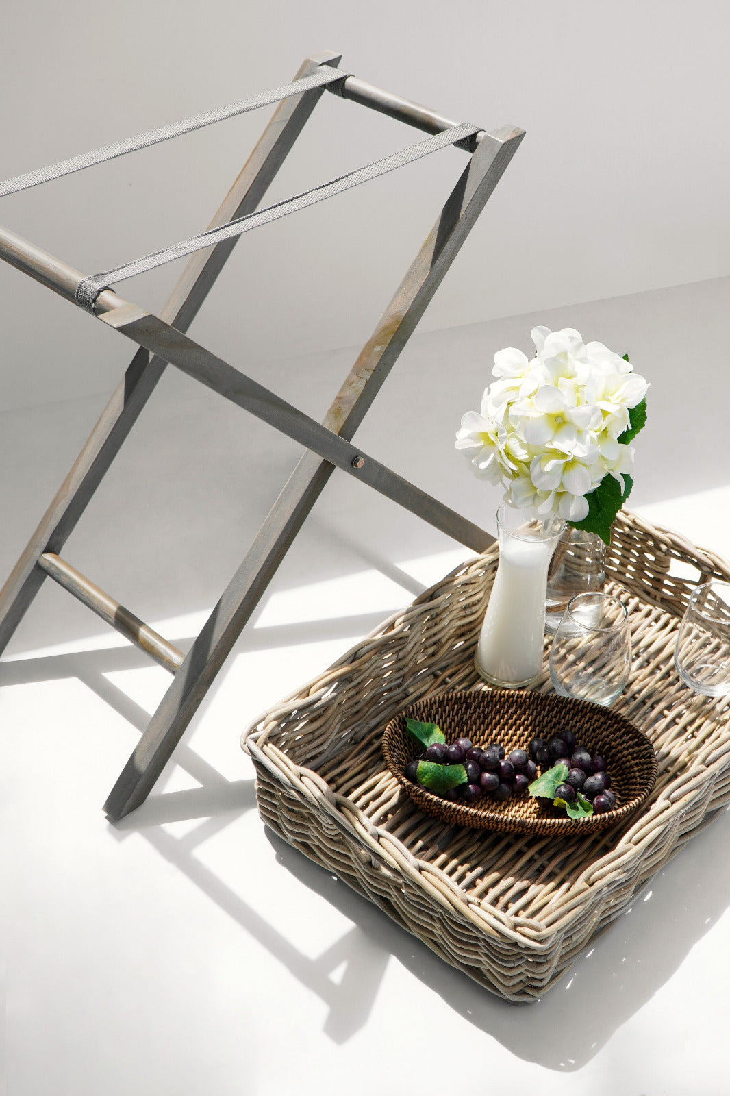 Bali Furniture – Tiara Tray – Tiara Tray brings a refined Bali atmosph