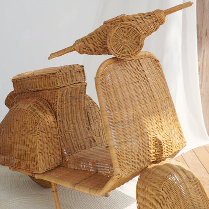 Rattan decorative piece Vespa – handmade in Bali, boho style