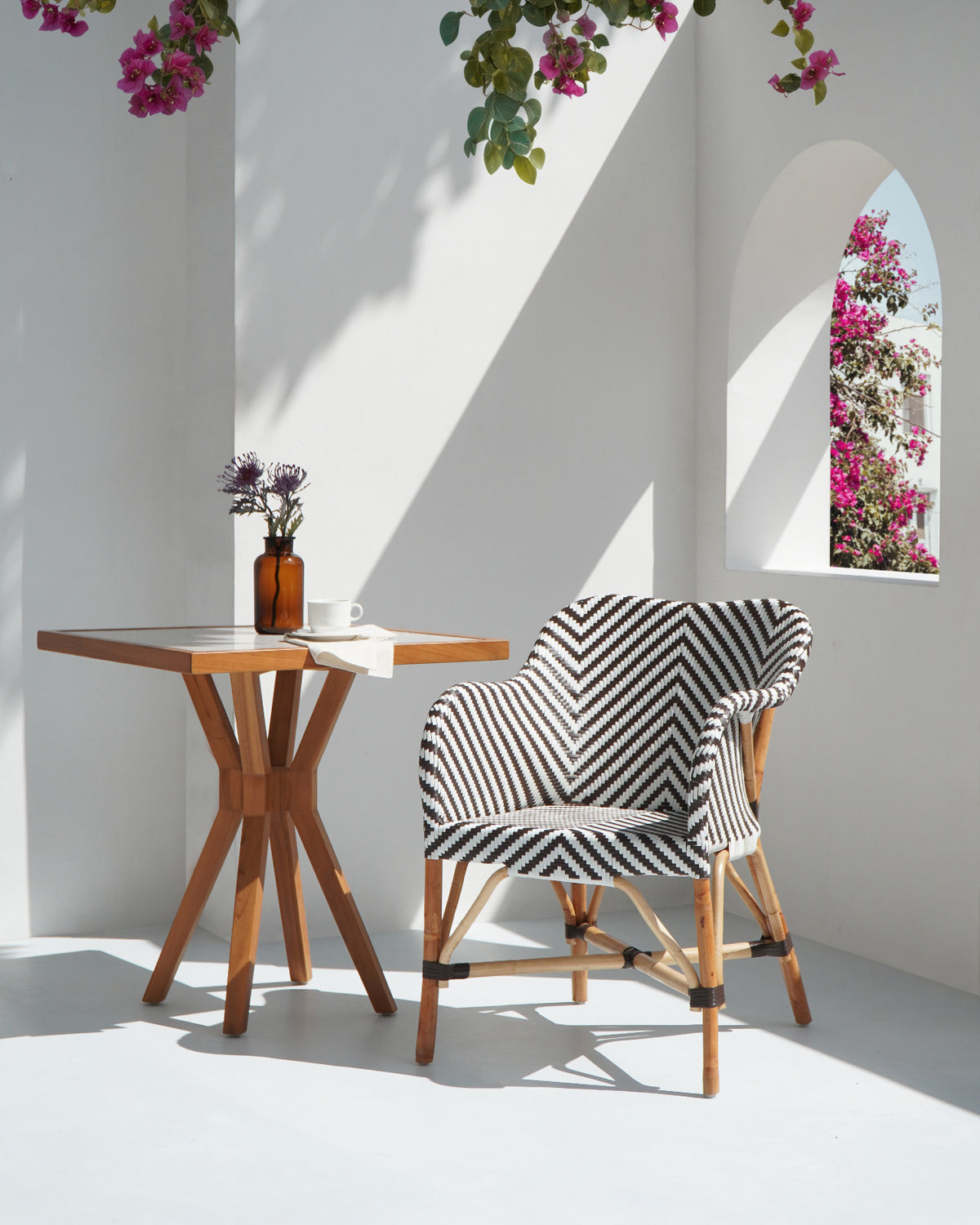 The Bistro Java armchair – natural materials, boho furniture handmade in Bali