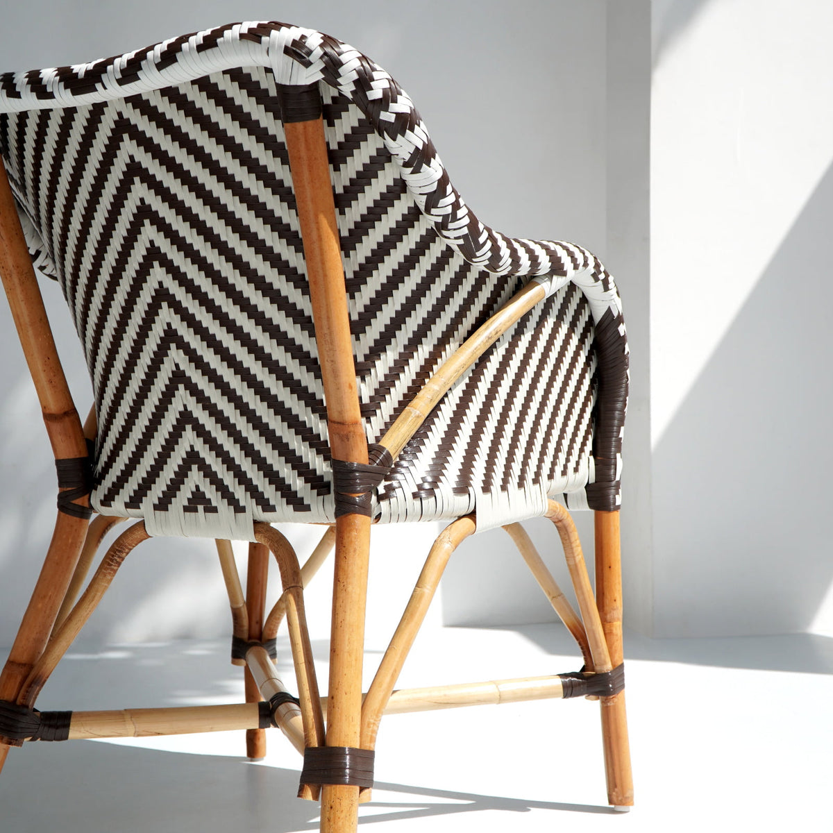 Bistro Java – natural materials armchair, boho furniture from Bali
