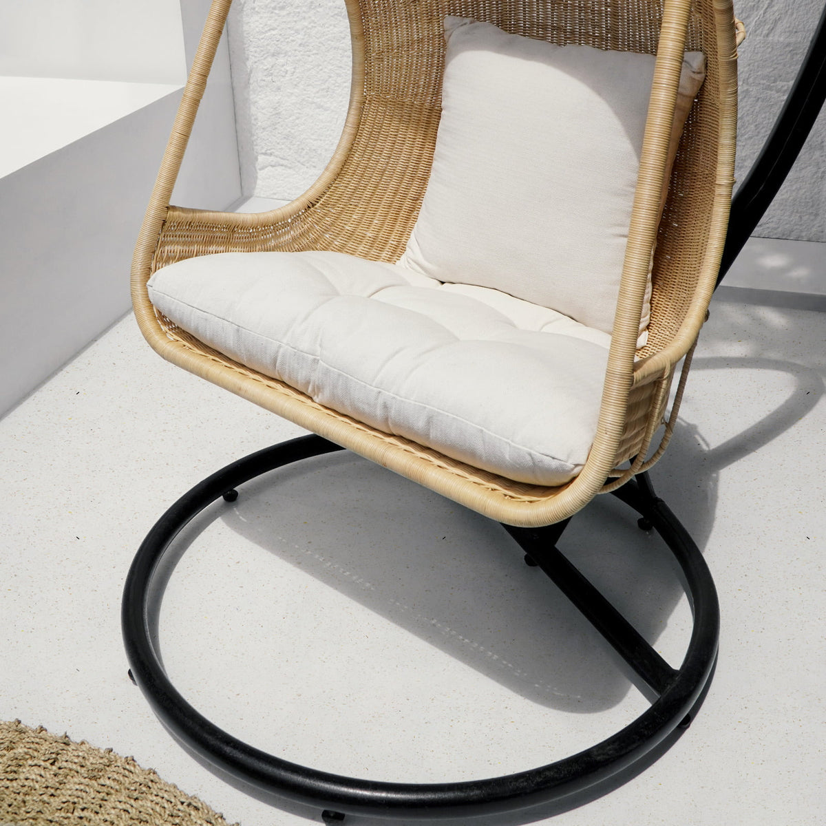 Papuma Hanging Chair With Metal Stand