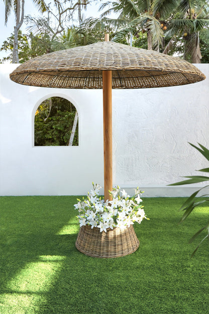 teak garden umbrella Raine – boho decor handcrafted in Bali by BaliSouk (view 4)