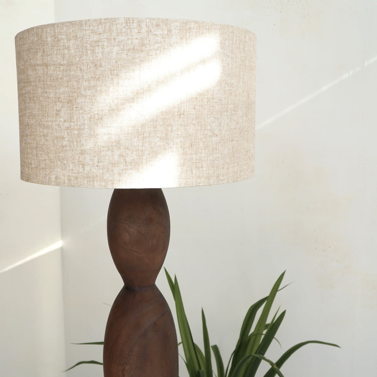 Handcrafted teak floor lamp – Fotis Standing, boho decor from BaliSouk
