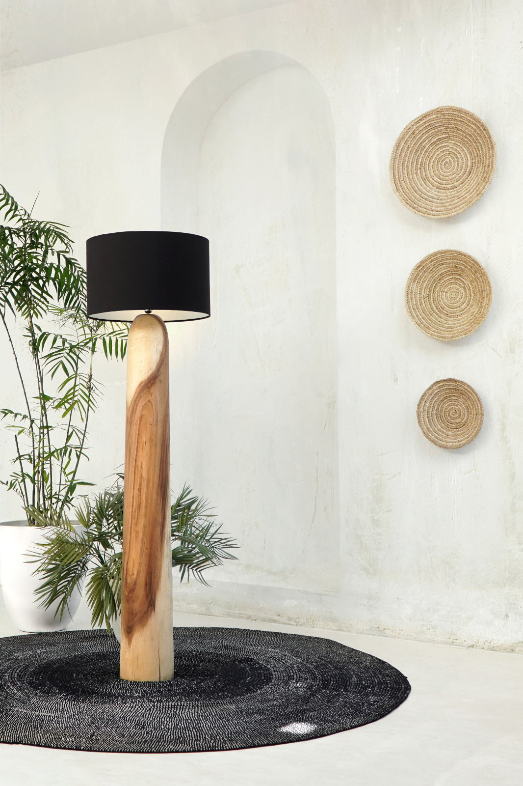 Handmade teak floor lamp – the Daiki Standing, boho decor made in Bali