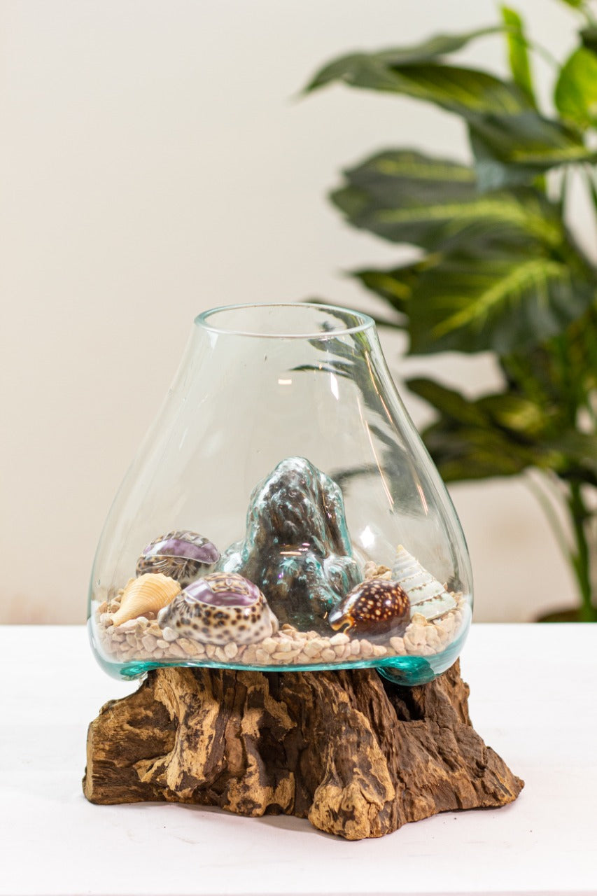 Solo Water Drop aquarium in natural materials – boho decor by BaliSouk