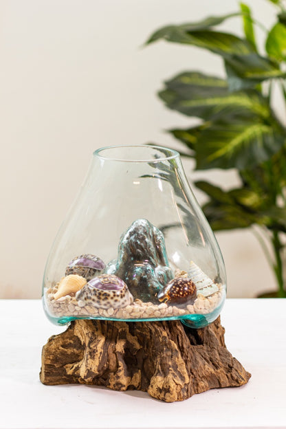 Solo Water Drop aquarium in natural materials – boho decor by BaliSouk
