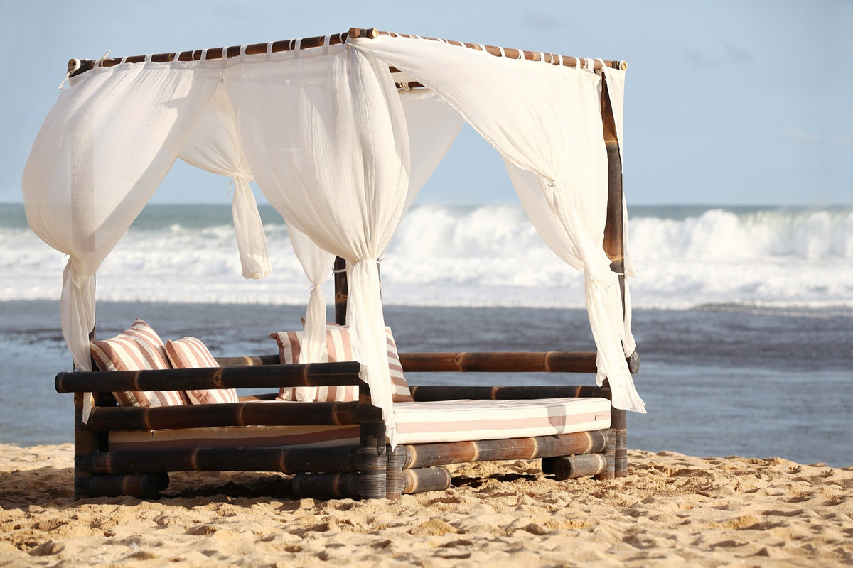Barcelona daybed in natural materials – handmade boho furniture from Bali