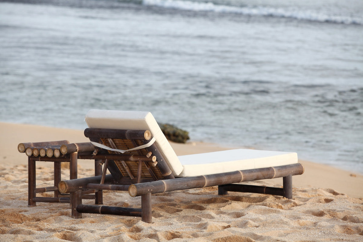 The Valencia side table – natural materials, boho furniture handmade in Bali