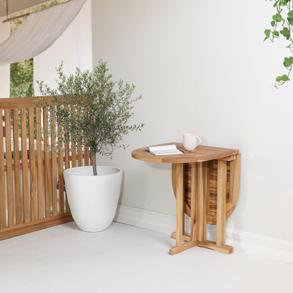 Colibri Balcony outdoor table in natural materials – handmade boho furniture from Bali