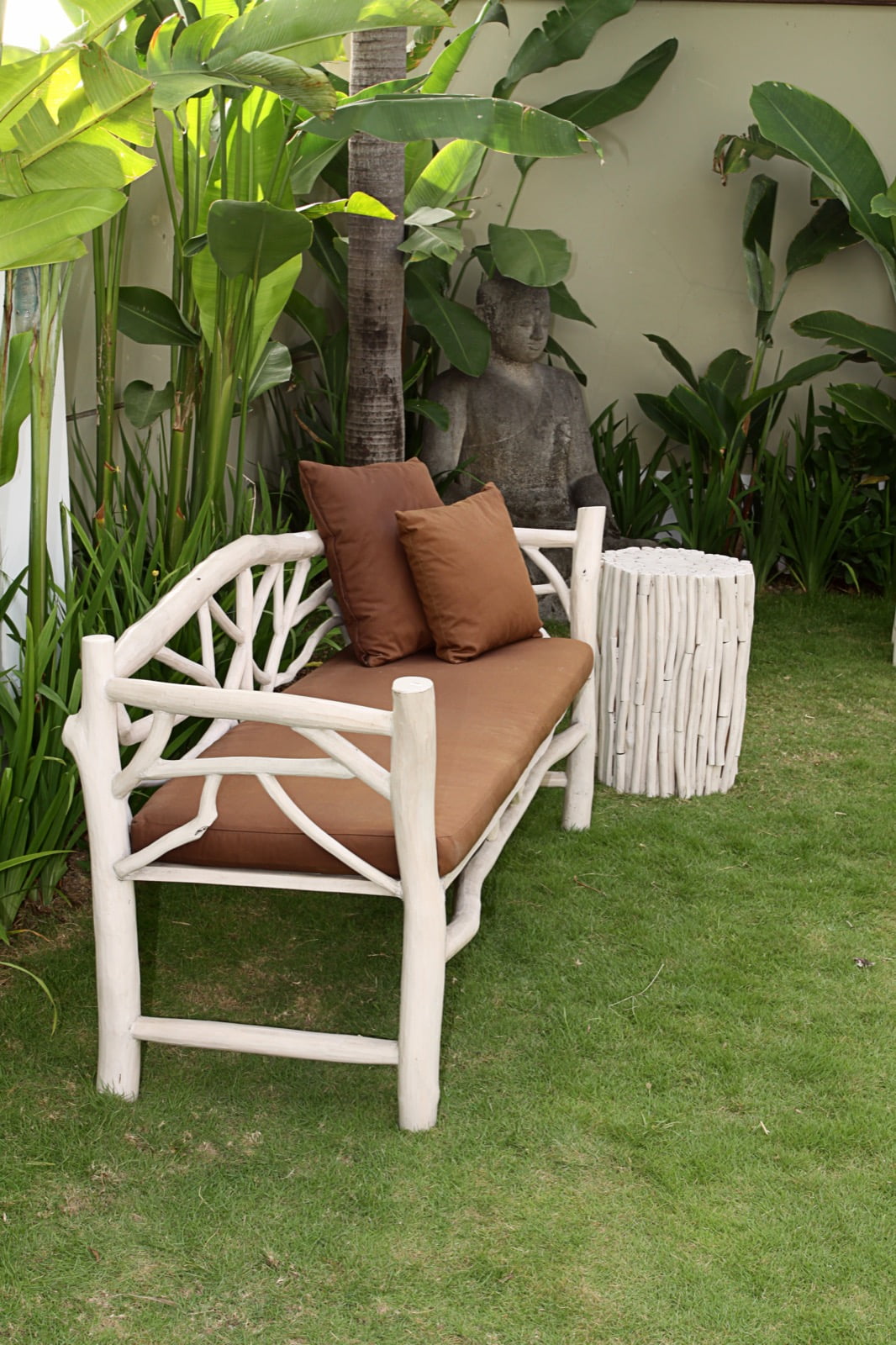 Teak branch side table – Haiti, natural natural materials in boho style