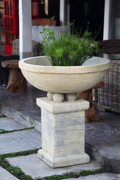 Bali Furniture – Tp Planter – The Tp Planter adds depth and character 