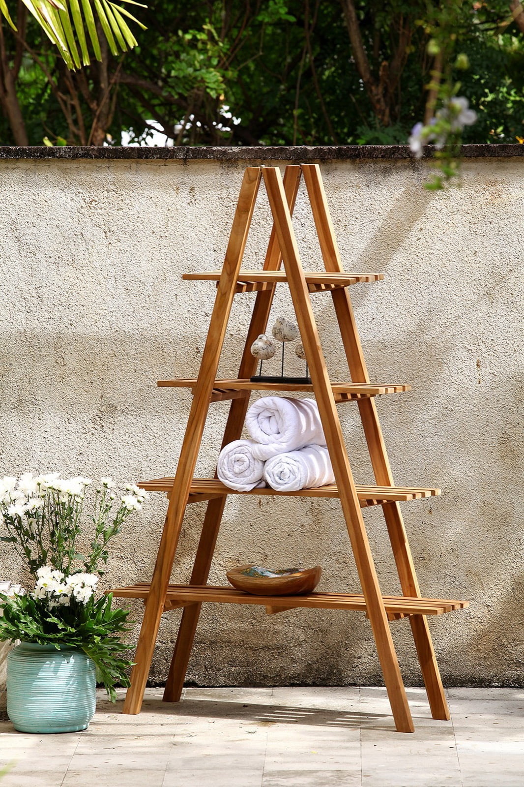 The Stepi bookcase – natural materials, boho furniture handmade in Bali