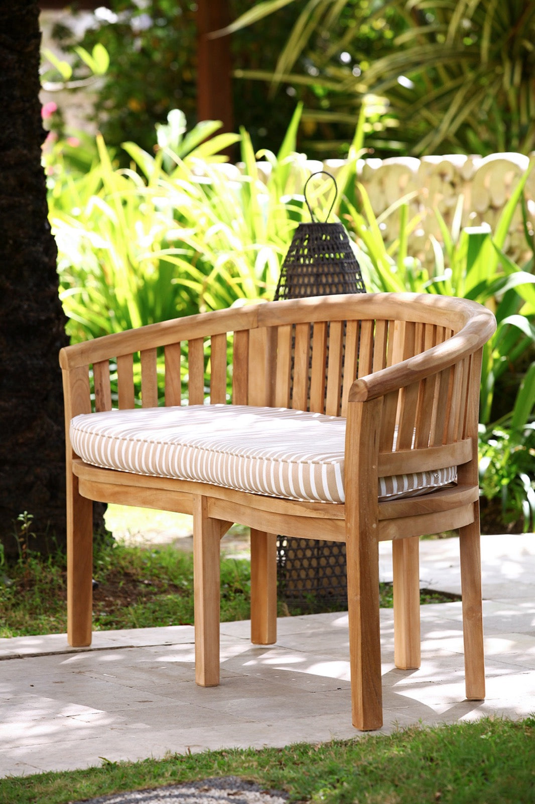 The Banana Deluxe bench – natural materials, boho furniture handmade in Bali