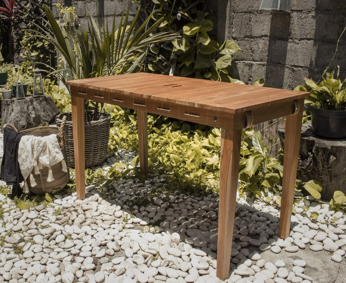 The Walder Hanger table – natural materials, boho furniture handmade in Bali