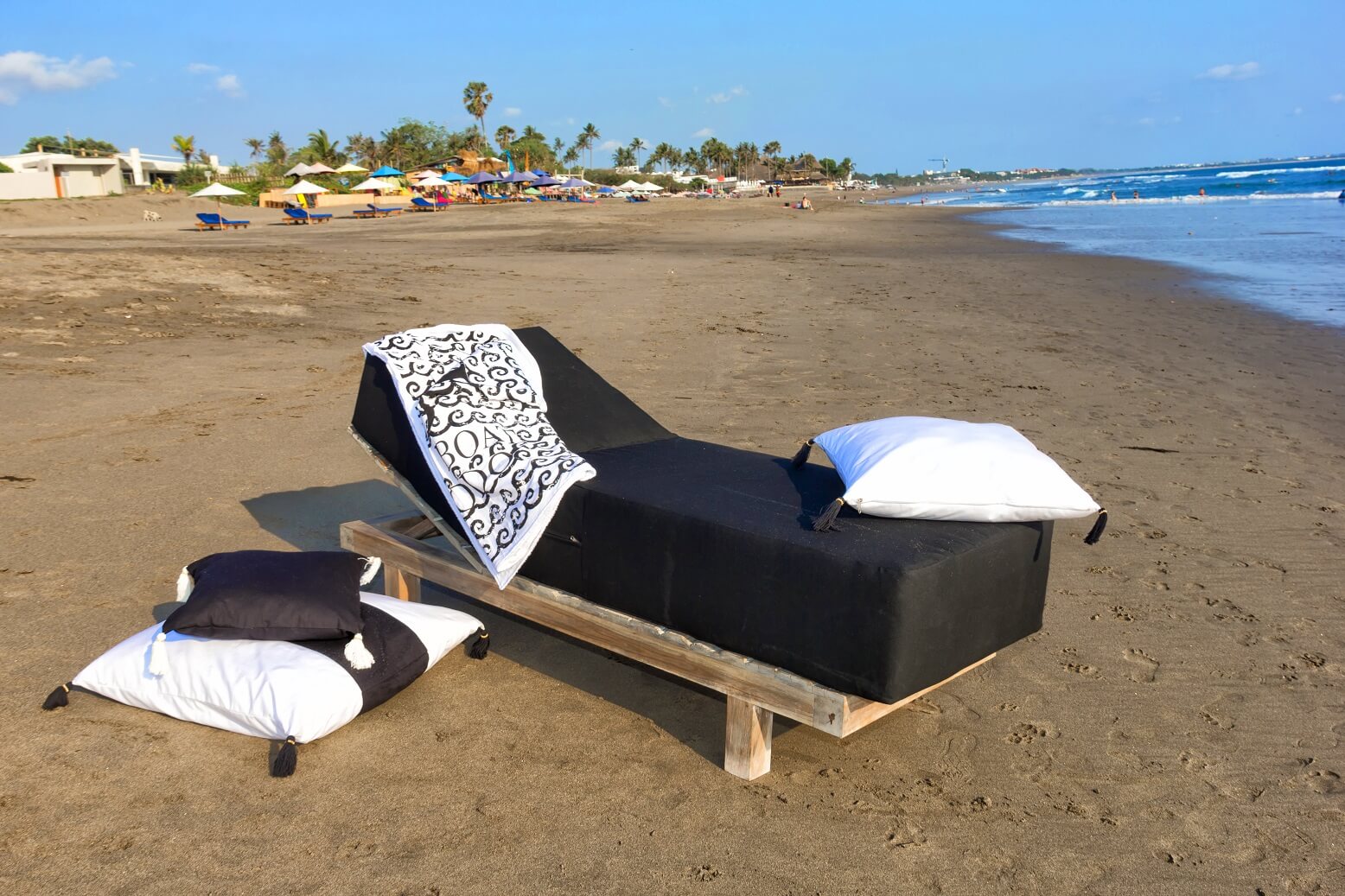 Marisa Sun Lounger With Black Cushion