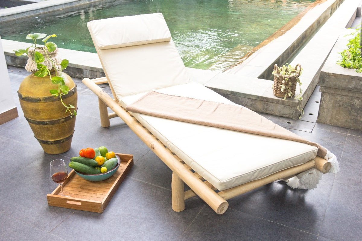 Bora-Bora sun lounger in natural materials – handmade boho furniture from Bali