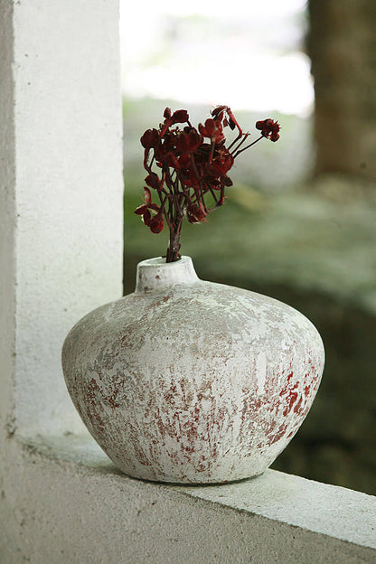 Bali Furniture – Marina Vase – The Marina Vase adds depth and character