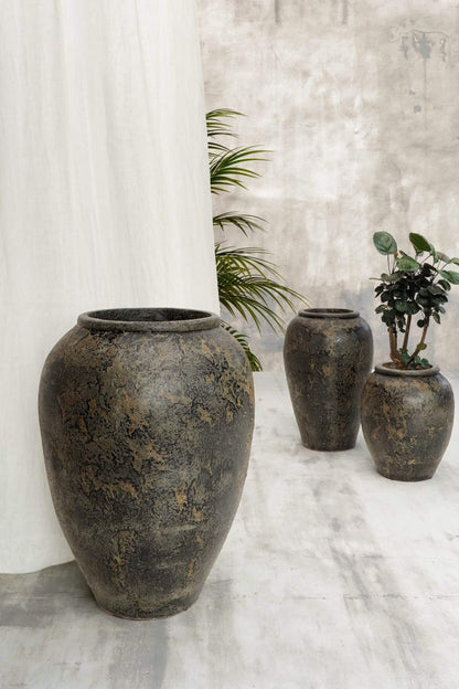 Bali Furniture – Sparta Round Neck Round Vase Deco - Small