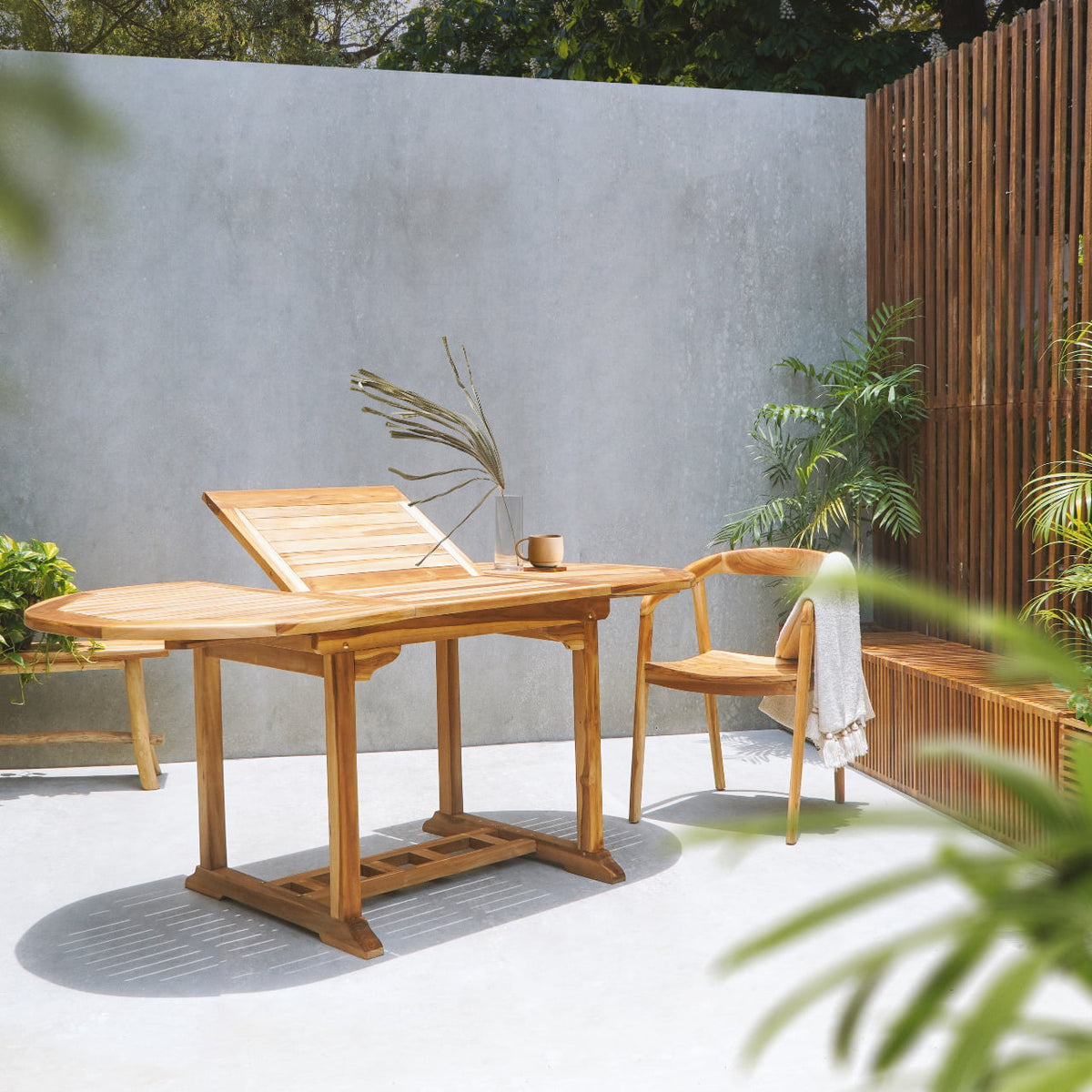 Java Oval Ext. Table