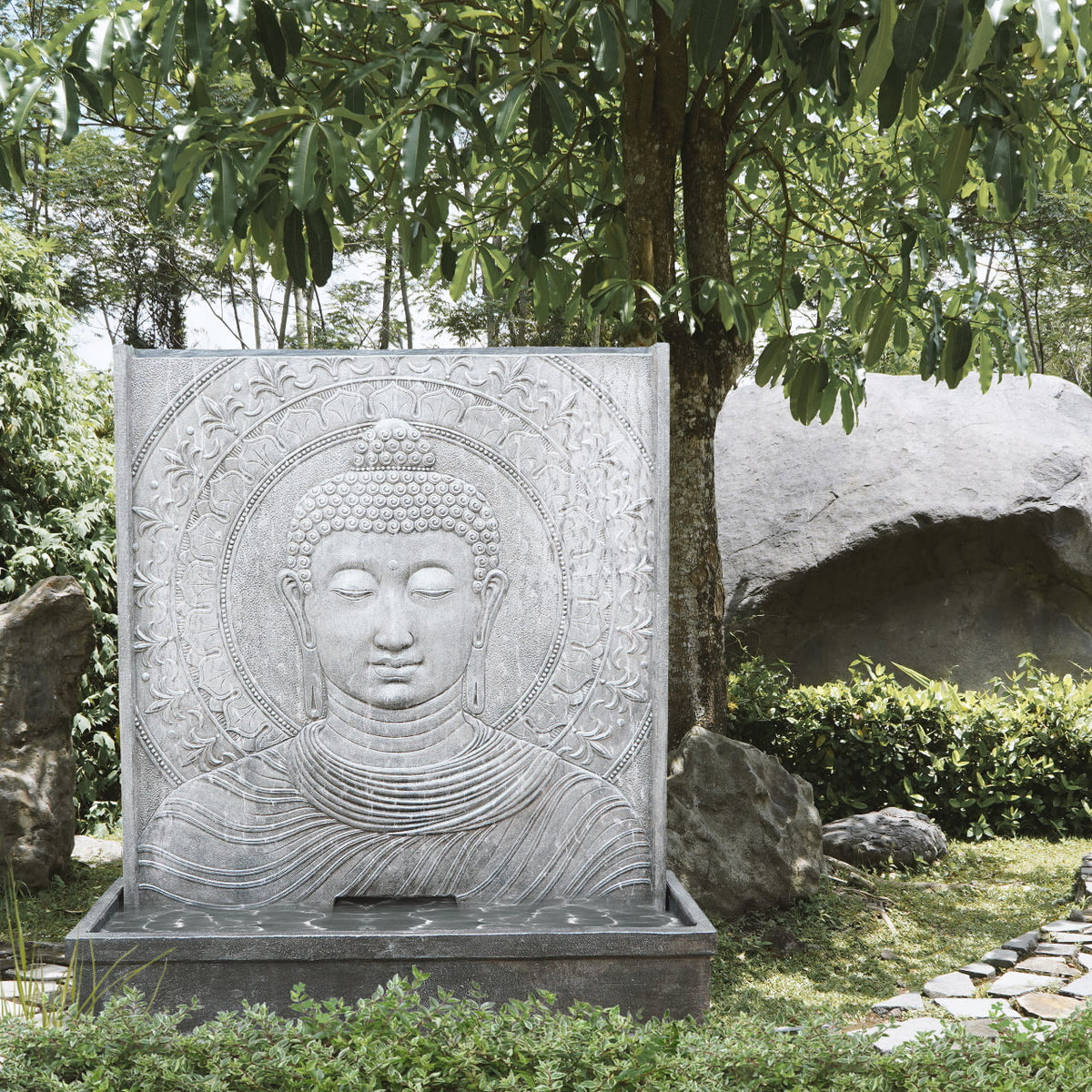 Fibre cement sculpture Buddha Face – boho decor, handwoven and handmade in Bali